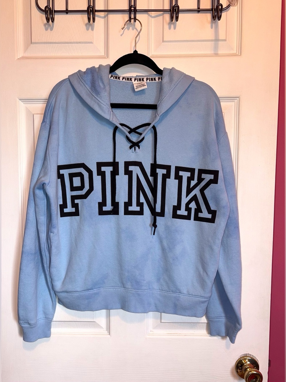This VS Pink NWOT Women's Blue Hoodie Sweatshirt in a size M is a stylish and co
